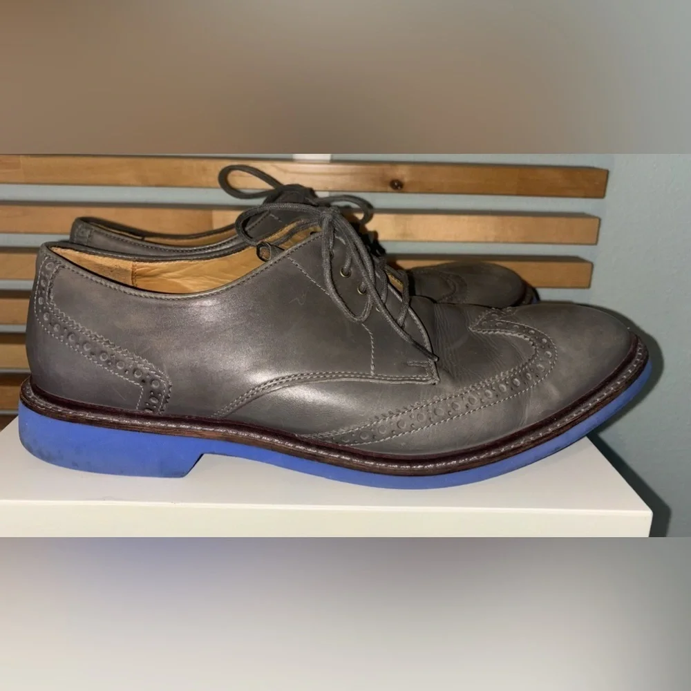 Cole Haan Men's Gray Wingtip Dress Shoes With Blue Soles Size 10.5